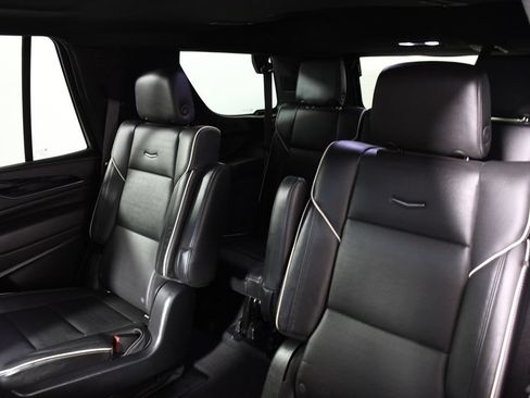 Used 2021 Cadillac Escalade Sport w/ Driver Assist Tech Package AWD/4WD image 28