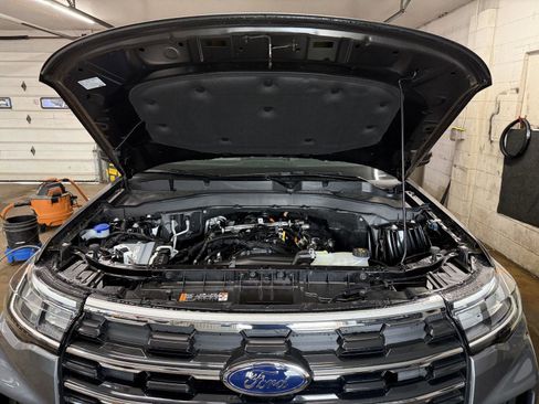 New 2026 Ford Explorer Active w/ Active Comfort Package AWD/4WD image 30