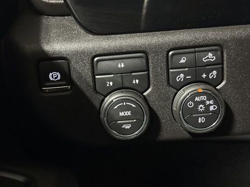 Used 2025 Chevrolet Silverado 2500 LT w/ Safety Package AWD/4WD image 18