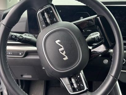 Used 2025 Kia Carnival SX w/ SX Dark Edition Package