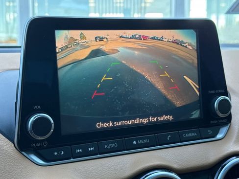 Used 2020 Nissan Sentra SV w/ SV Premium Package image 19