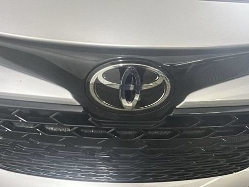 Used 2024 Toyota Corolla XSE FWD image 9