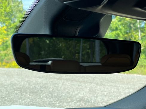 New 2025 Jeep Grand Cherokee Summit image 17