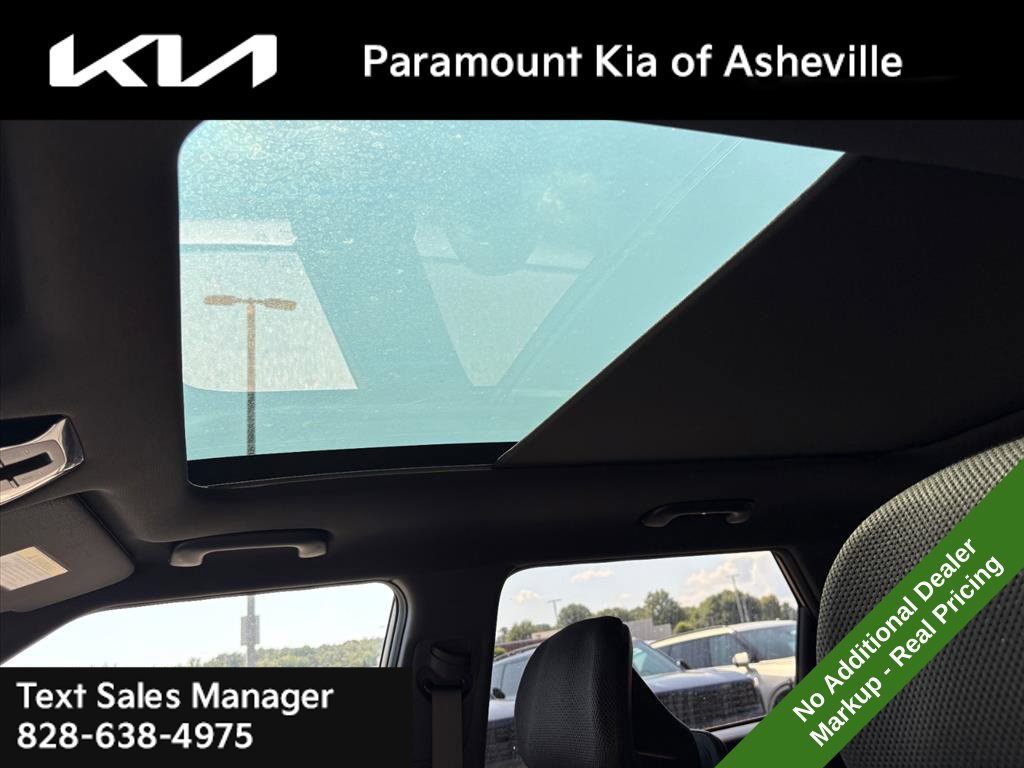 New 2027 Kia Seltos X-Line S w/ X-Line S Premium Package AWD/4WD image 13