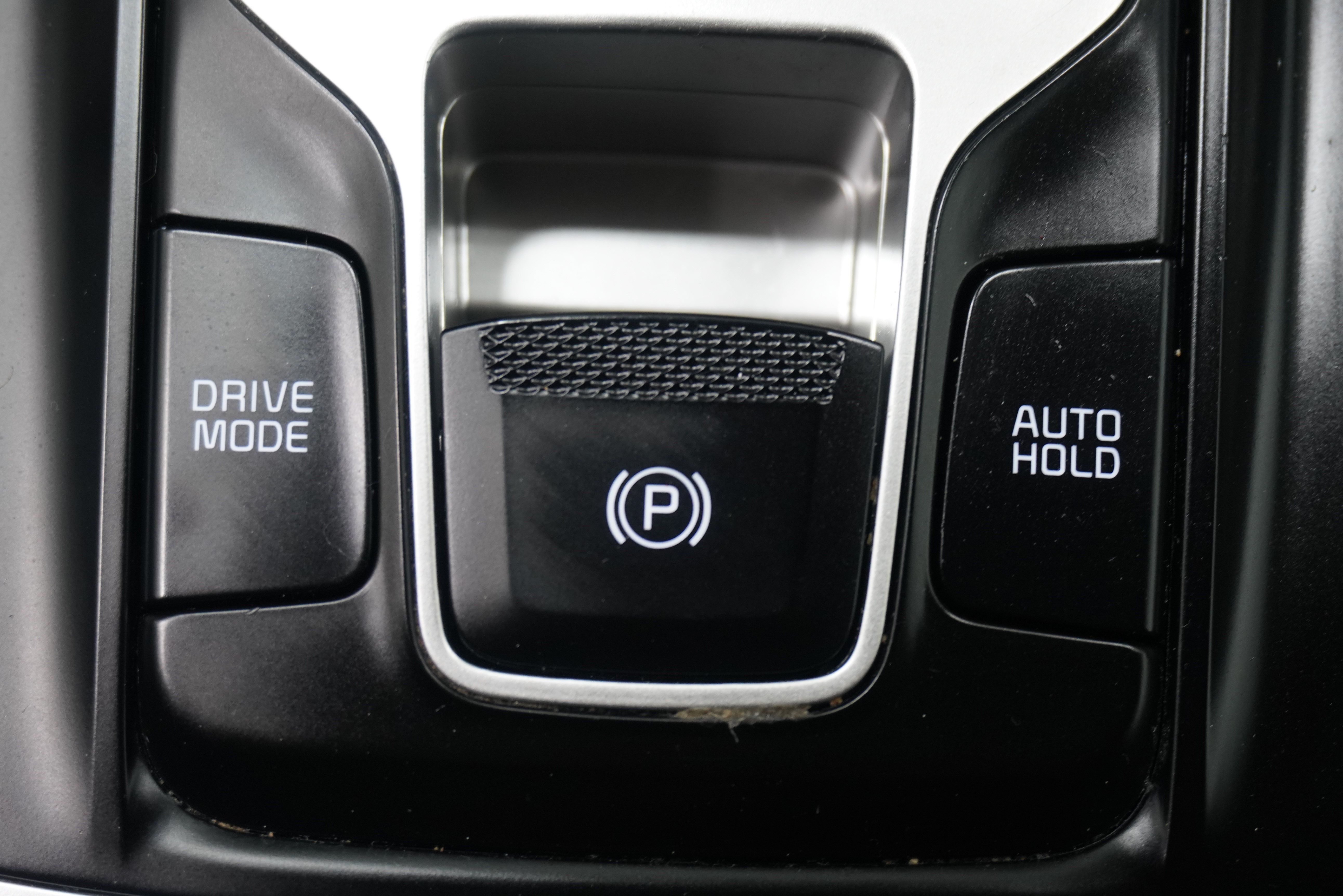 Used 2022 Kia Carnival LX FWD image 22