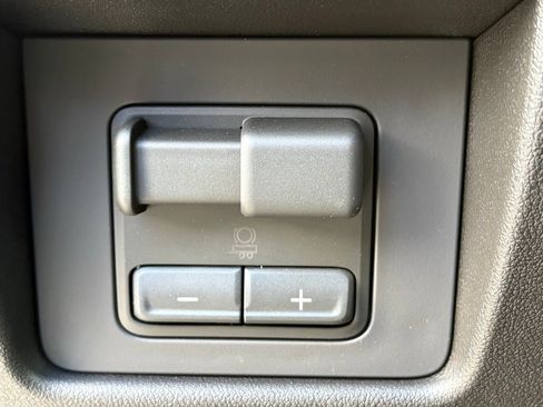 New 2026 Chevrolet Colorado ZR2 AWD/4WD image 32