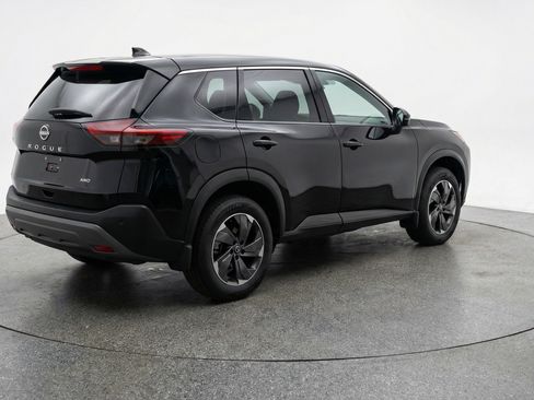 Used 2025 Nissan Rogue SV AWD/4WD image 9