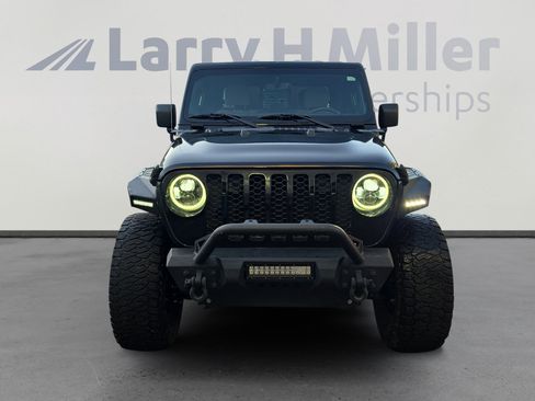 Used 2023 Jeep Gladiator Sport AWD/4WD image 8