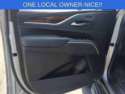 Used 2024 Cadillac Escalade Premium Luxury w/ Performance Package AWD/4WD image 12