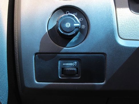 Used 2010 Ford F150 XLT image 15