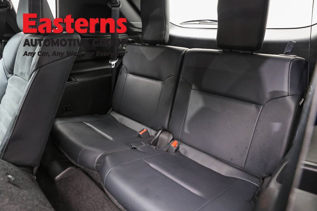 Used 2023 Mitsubishi Outlander SE AWD/4WD image 28