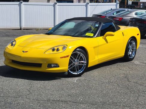 Used 2005 Chevrolet Corvette Convertible w/ Preferred Equipment Group image 3