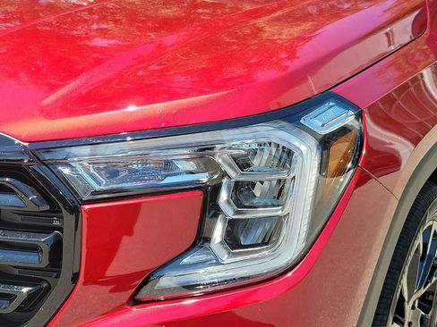 Certified 2023 GMC Terrain SLT w/ Elevation Edition FWD image 10