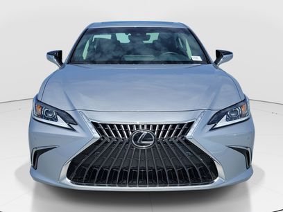 Certified 2025 Lexus ES 350 w/ Premium Package
