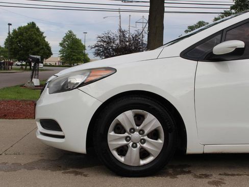 Used 2016 Kia Forte LX FWD image 38