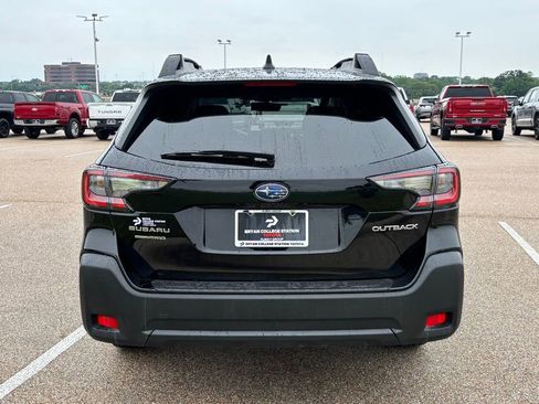 Used 2024 Subaru Outback Premium w/ Popular Package #1A AWD/4WD image 6