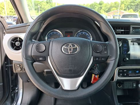 Certified 2018 Toyota Corolla LE FWD image 20