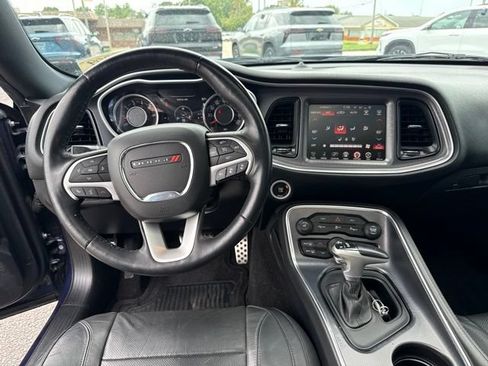 Used 2015 Dodge Challenger SXT Plus w/ Technology Group RWD image 16