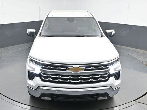Used 2023 Chevrolet Silverado 1500 LTZ w/ LTZ Convenience Package II AWD/4WD image 35
