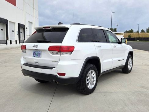 Used 2018 Jeep Grand Cherokee Laredo image 5