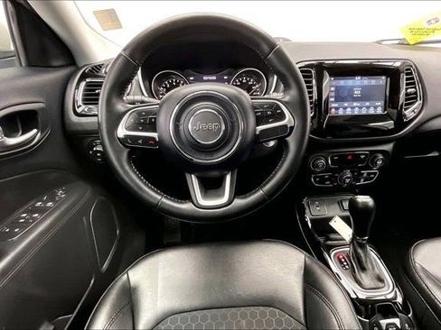 Used 2018 Jeep Compass Altitude w/ Popular Equipment Group image 4