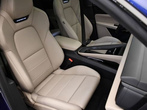 Used 2025 Porsche Macan 4S Electric image 49