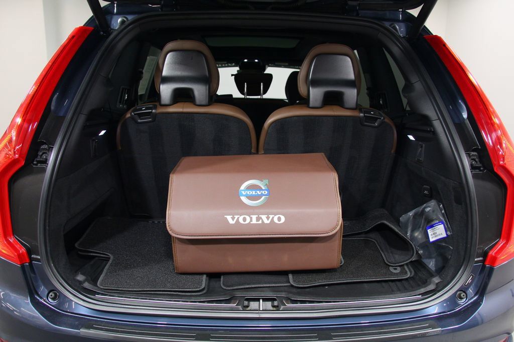 Used 2022 Volvo XC90 T6 Momentum w/ Advanced Package AWD/4WD image 25