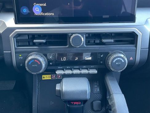 Used 2025 Toyota 4Runner TRD Off-Road Premium w/ Tow Technology Package AWD/4WD image 18