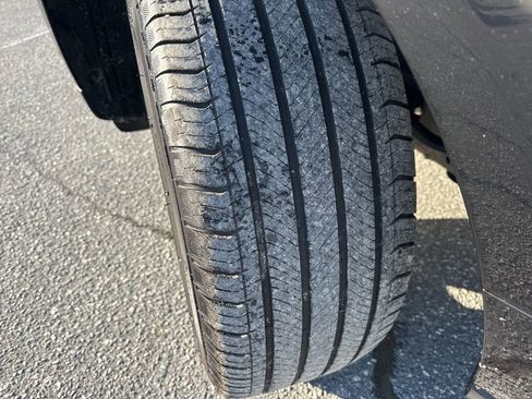 Used 2020 Land Rover Range Rover HSE image 33