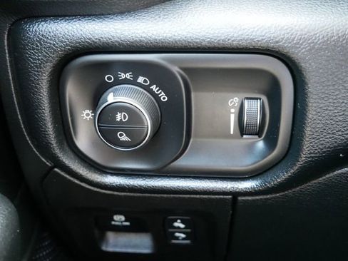 Used 2021 RAM 1500 Big Horn AWD/4WD image 26