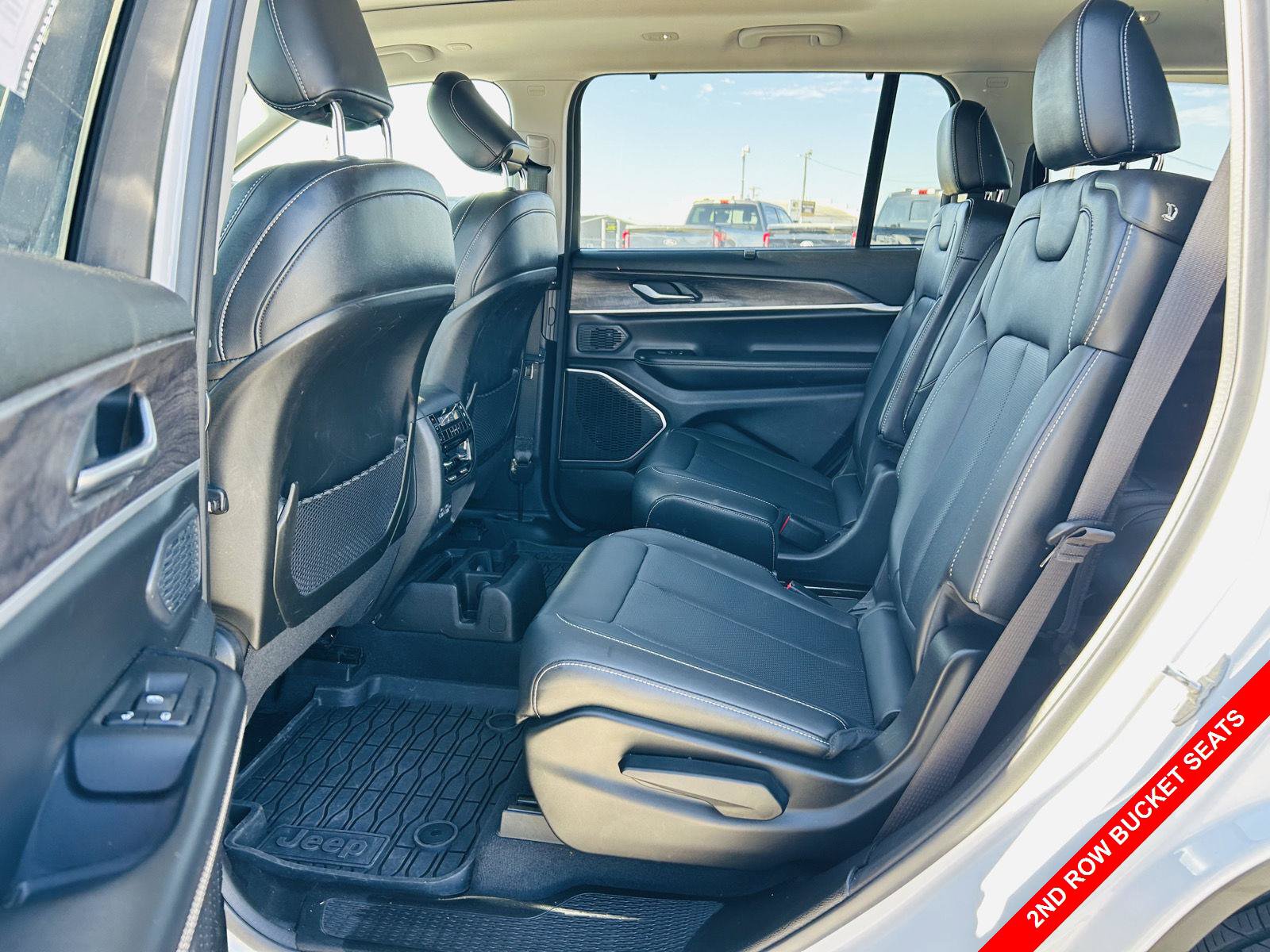 Used 2023 Jeep Grand Cherokee L Limited w/ Luxury Tech Group II AWD/4WD image 33