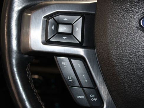 Used 2020 Ford Expedition Platinum RWD image 46