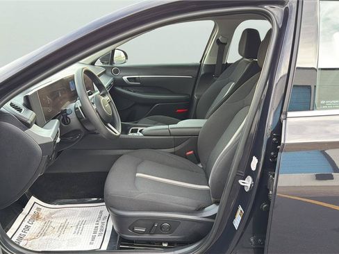 Used 2025 Hyundai Sonata SEL FWD image 11