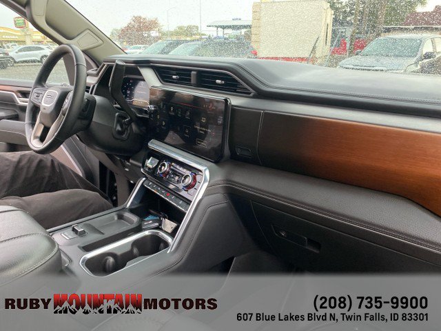 Used 2024 GMC Sierra 2500 Denali w/ Denali Reserve Package AWD/4WD image 33