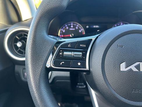Used 2023 Kia Forte LXS image 17