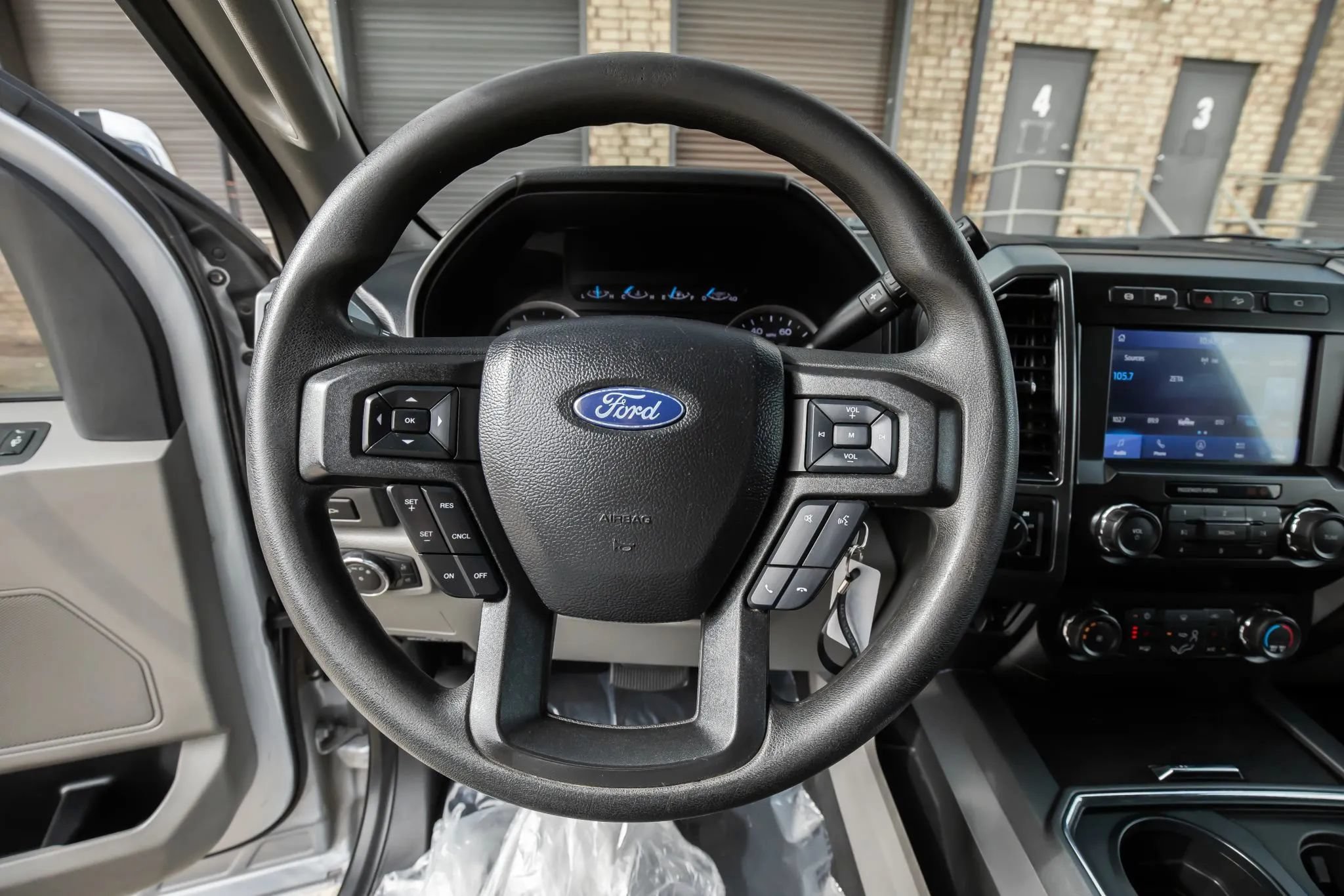 Used 2021 Ford F250 XLT w/ XLT Premium Package AWD/4WD image 22