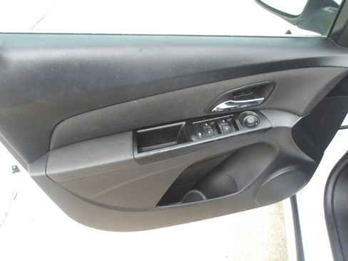 Used 2014 Chevrolet Cruze LT w/ RS Package image 18