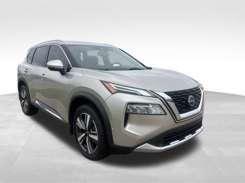 Used 2023 Nissan Rogue Platinum FWD image 5
