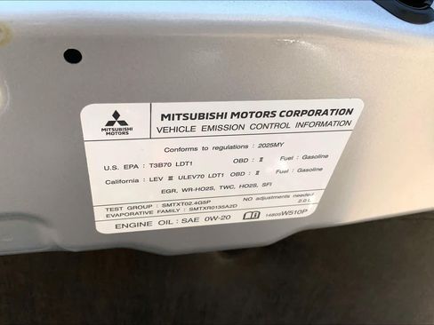 Used 2025 Mitsubishi Outlander Sport SE AWD/4WD image 33