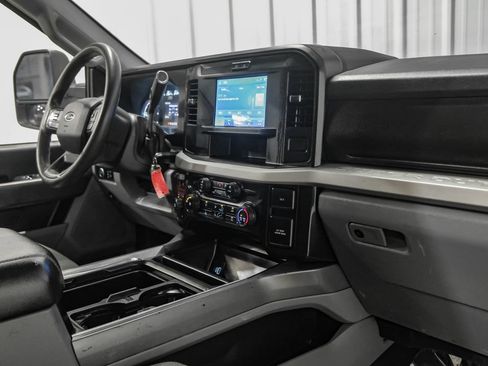 Used 2025 Ford F350 XLT w/ FX4 Off-Road Package AWD/4WD image 13