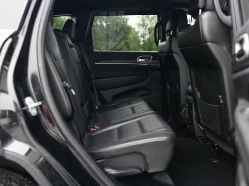 Used 2020 Jeep Grand Cherokee Limited w/ Luxury Group II AWD/4WD image 12