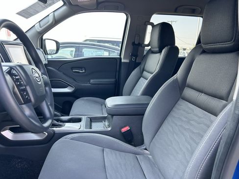 Certified 2024 Nissan Frontier SV image 10