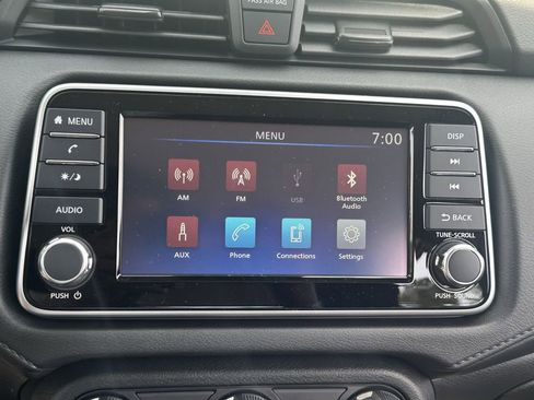 Used 2025 Nissan Versa S w/ Trunk Package image 5