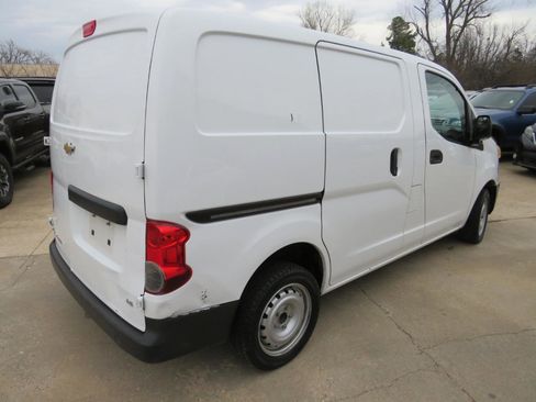 Used 2015 Chevrolet City Express LS image 4