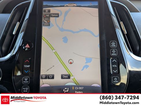 Used 2017 Toyota Prius Prime Premium image 24