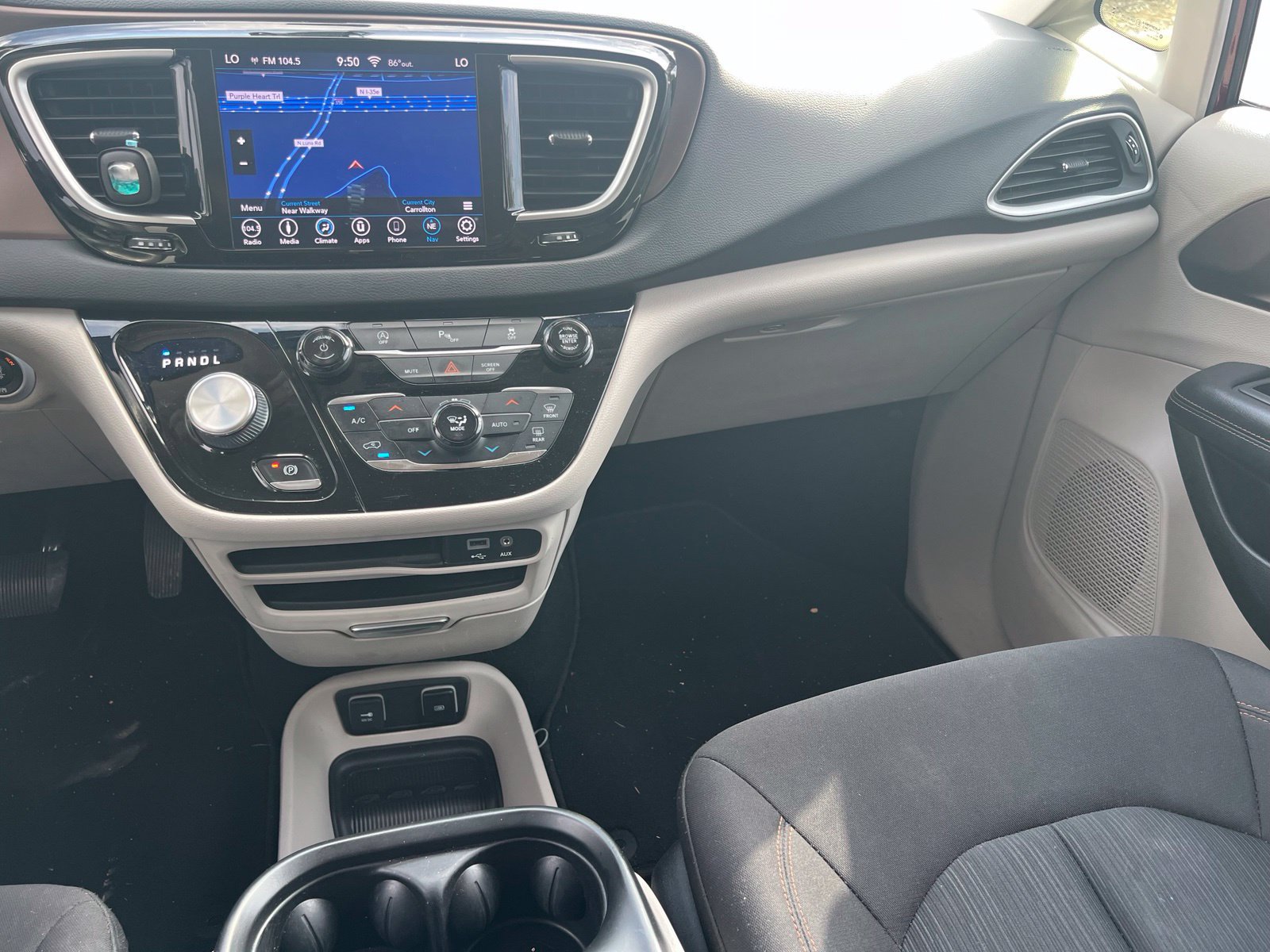 Used 2018 Chrysler Pacifica Touring Plus w/ Tire & Wheel Group FWD image 35