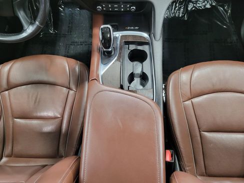 Used 2019 Buick Enclave Avenir w/ Avenir Technology Package AWD/4WD image 45