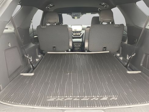 New 2026 Ford Explorer ST-Line w/ ST-Line Street Pack RWD image 9