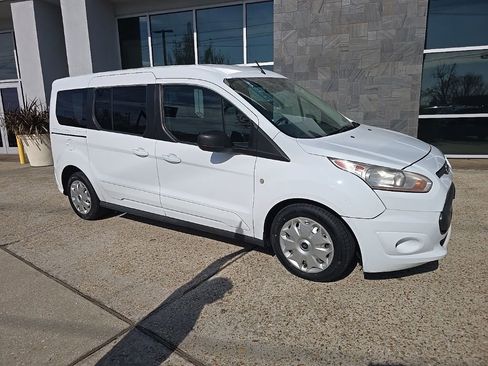 Used 2014 Ford Transit Connect XLT image 2
