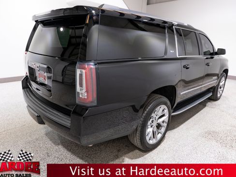 Used 2018 GMC Yukon XL SLT w/ Premium Edition RWD image 5